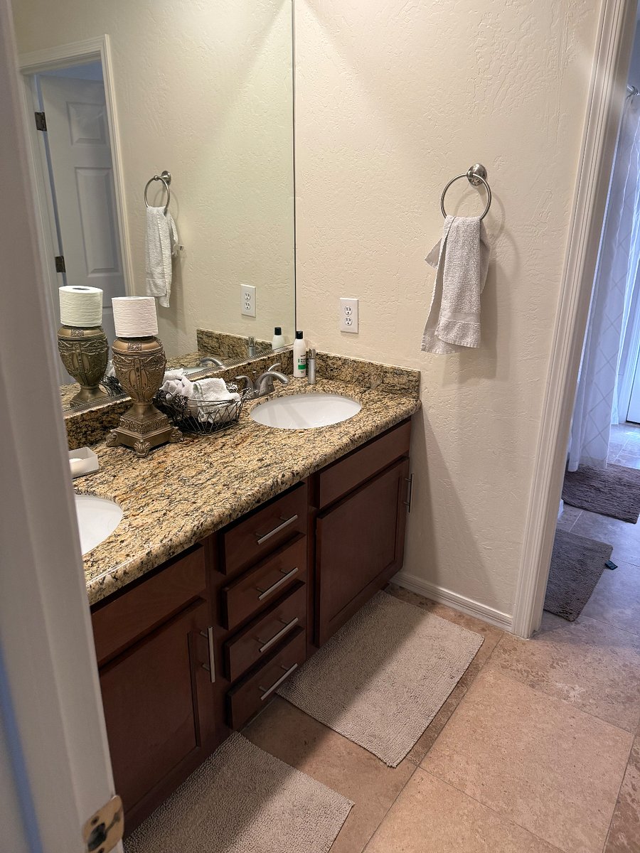 2nd Bathroom