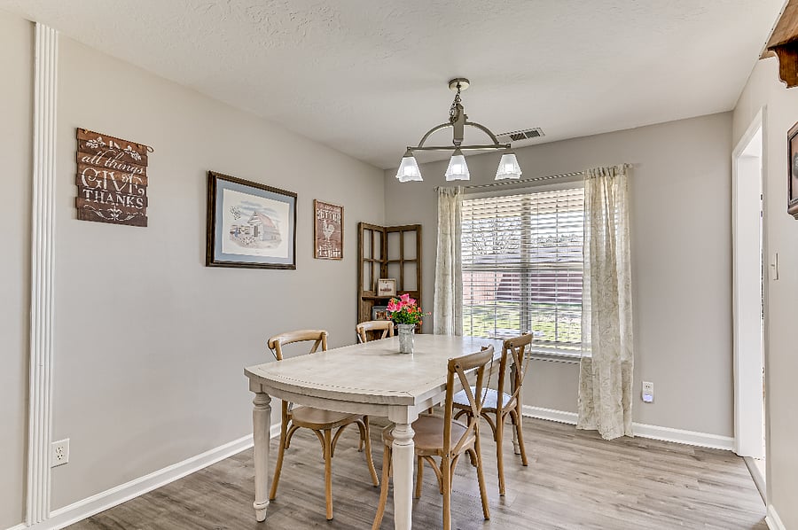 Dining area to enjoy your meals together, and make memories.