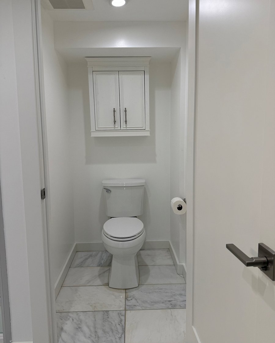 Enclosed toilet space