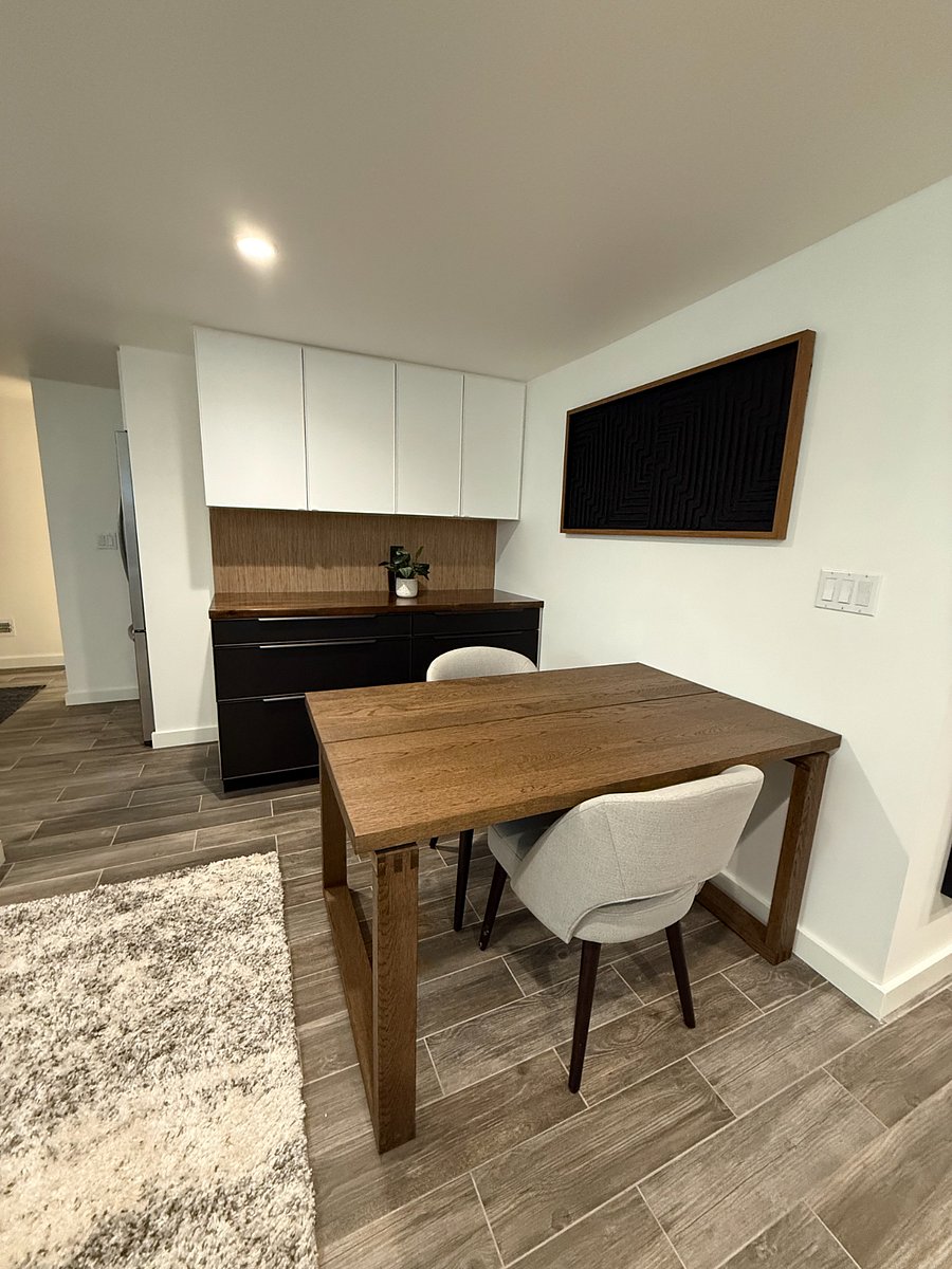 Coffee bar & Dining area