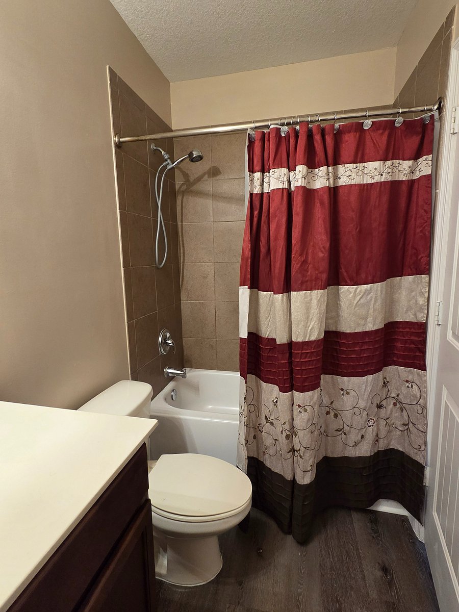 Full size bathroom in Primary room with bathtub