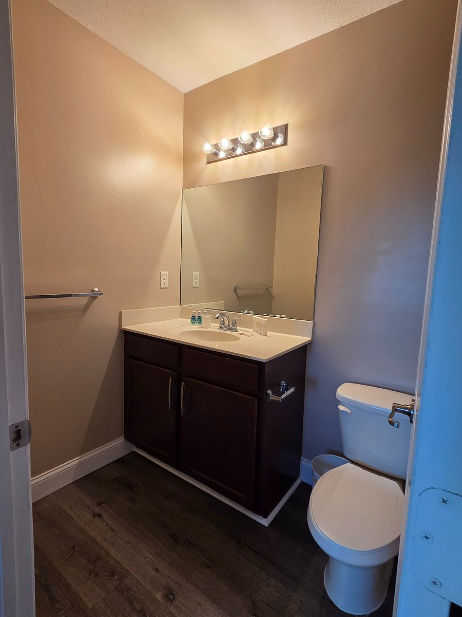 Full size bathroom in Primary room with bathtub