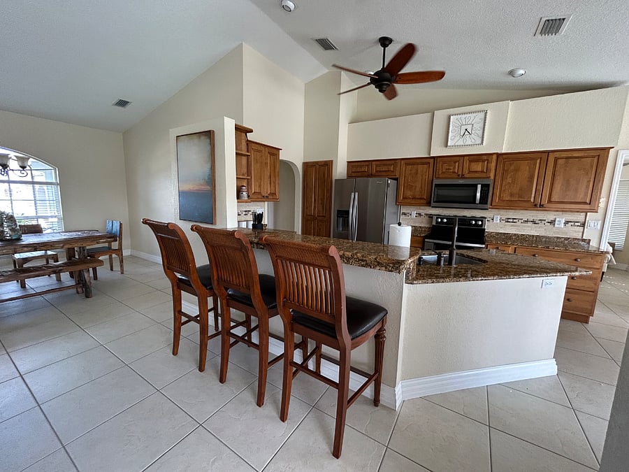 Furnished Finder property 982834_1 photo 15