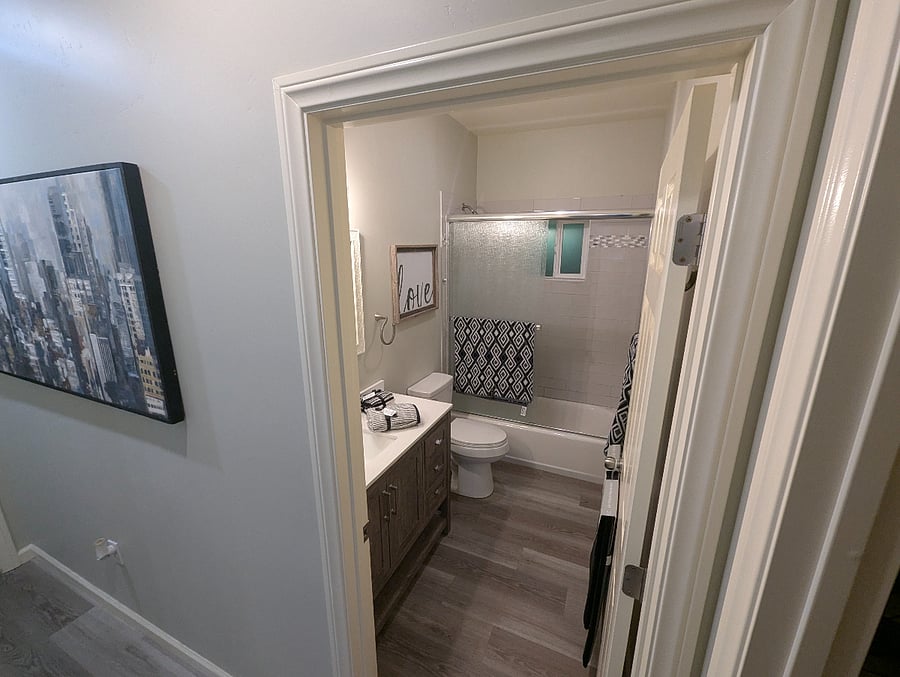 This is bathroom nest to 1st bedroom