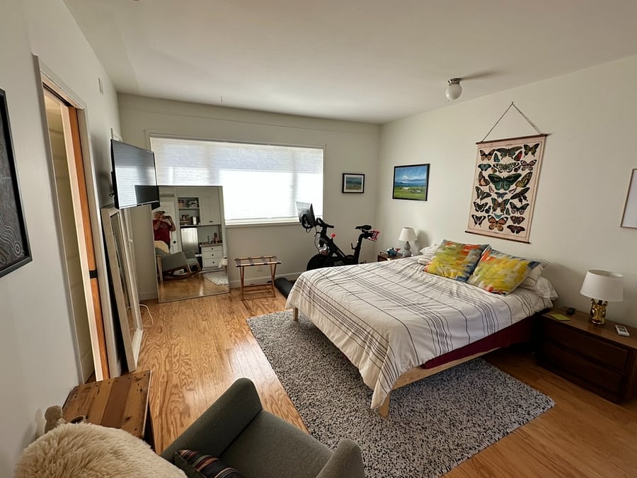 2nd bedroom