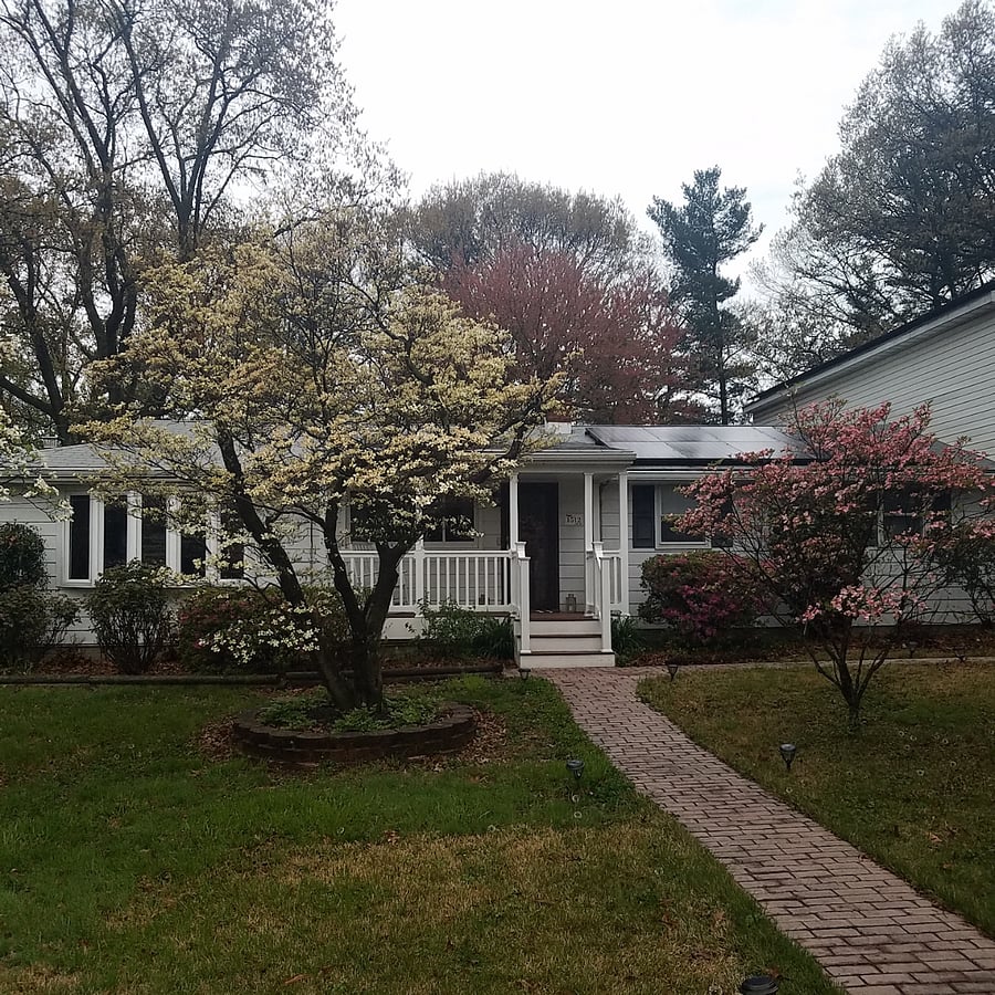 FRONT OF HOUSE