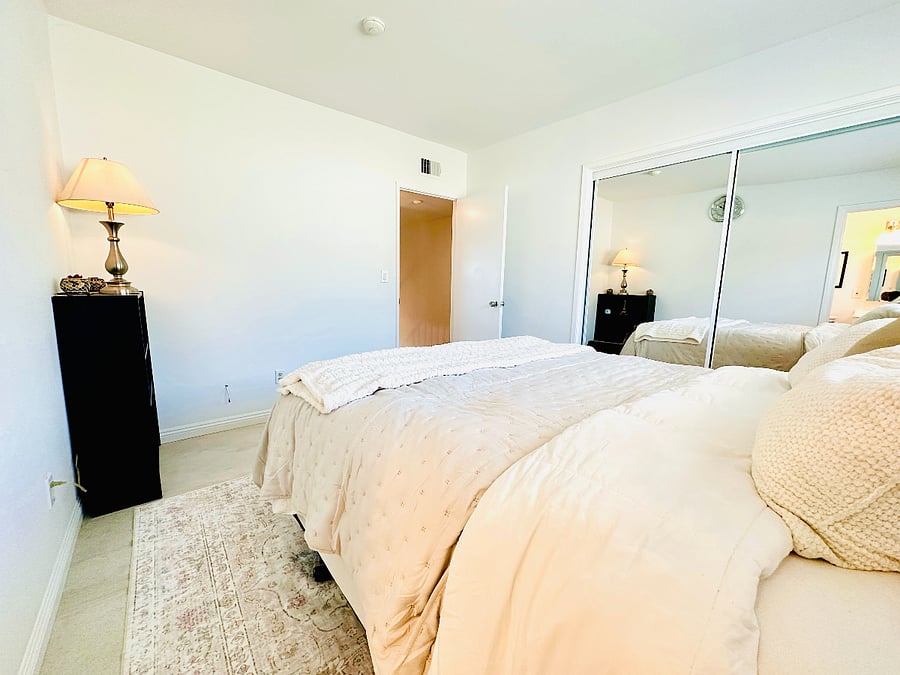 Guest Bedroom.