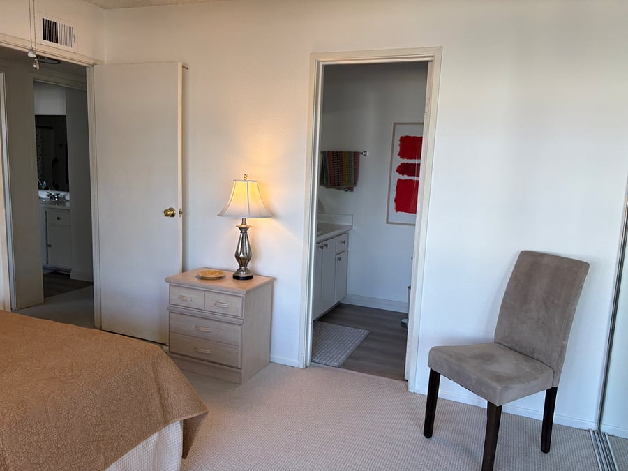 Queen Bedroom
