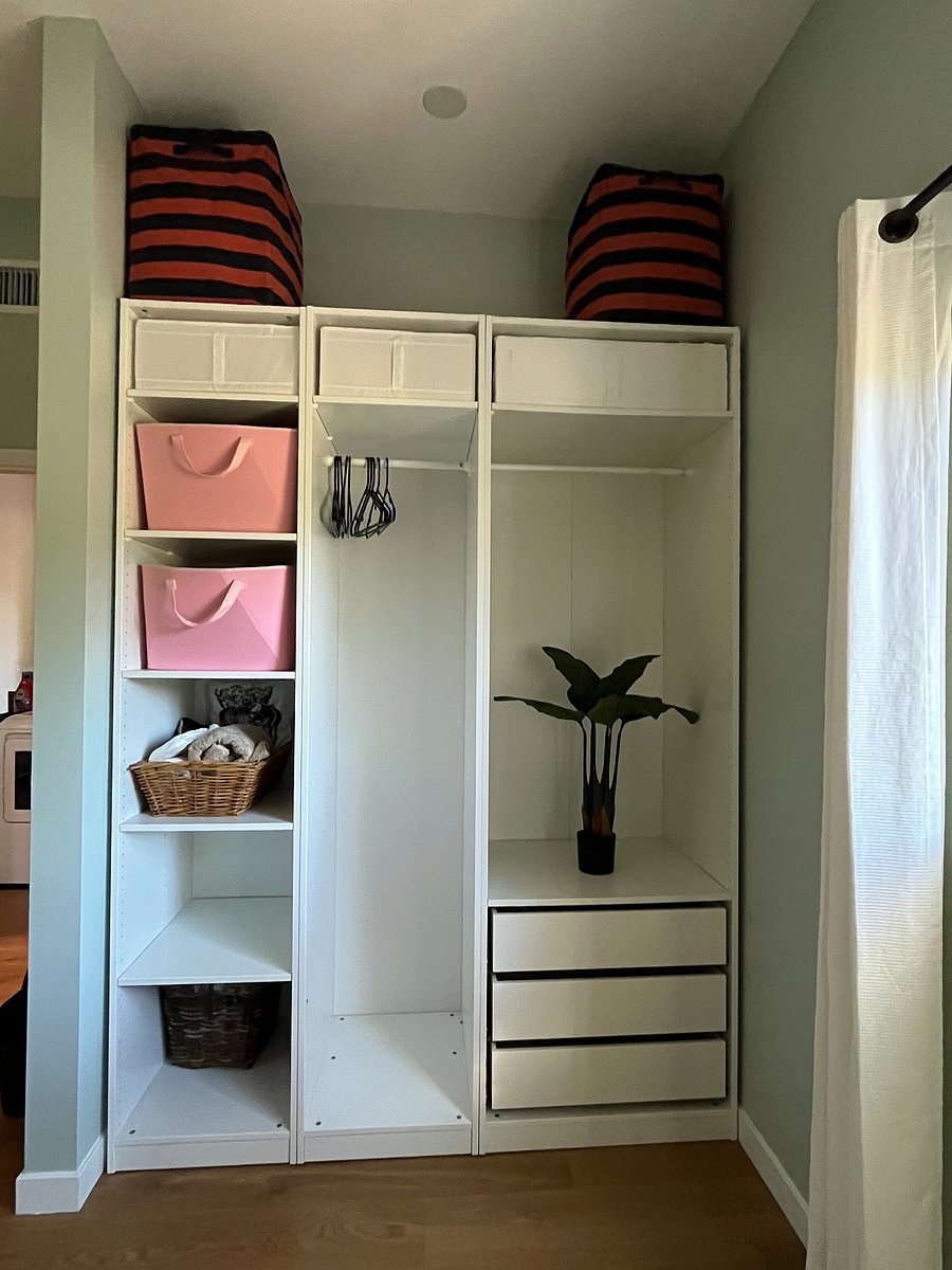 down stairs bedroom closet