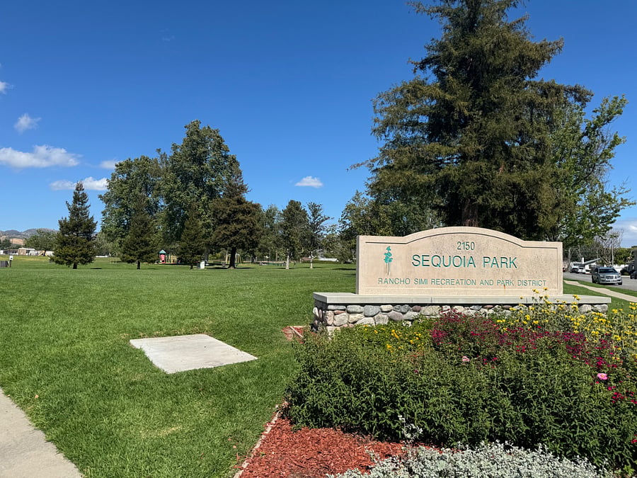 near by park and elementary school and high school 1/4 mile