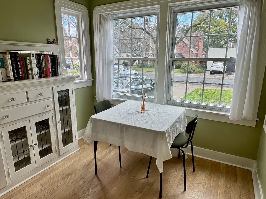 Breakfast room