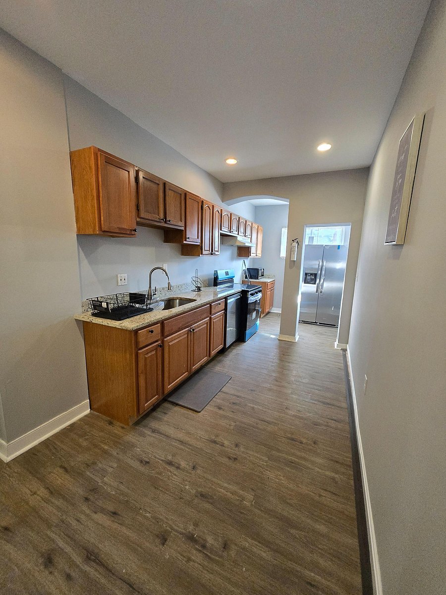 Furnished Finder property 983600_1 photo 2