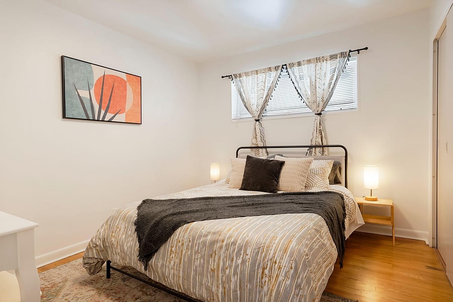 Bedroom 3 (Queen)