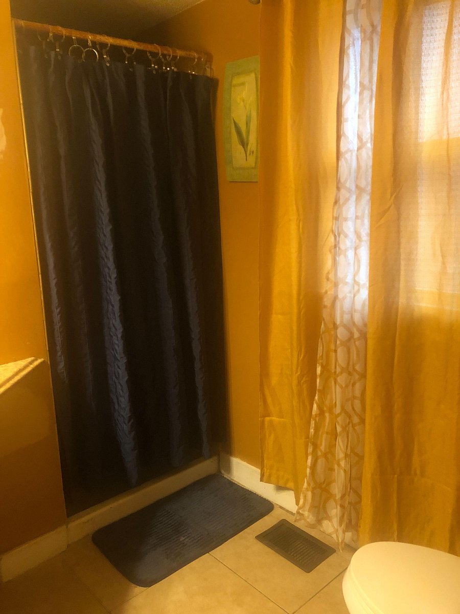 Private bath for bedroom1