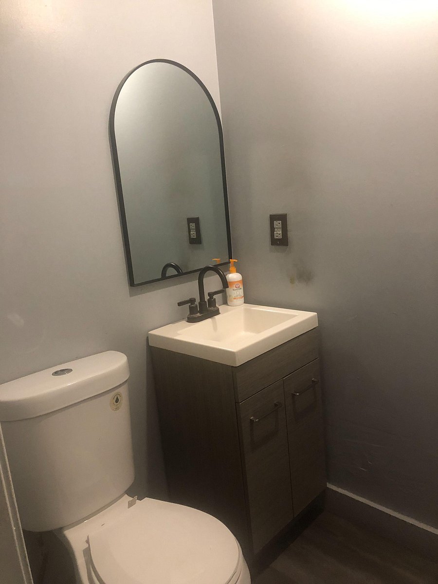 Half bath for common use