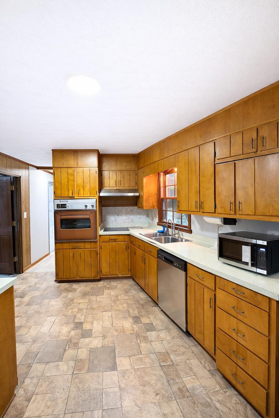 Kitchen with 2 fridge