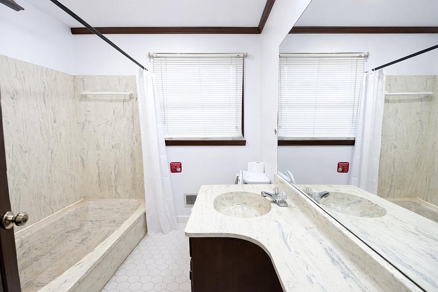 Shared Bath 2