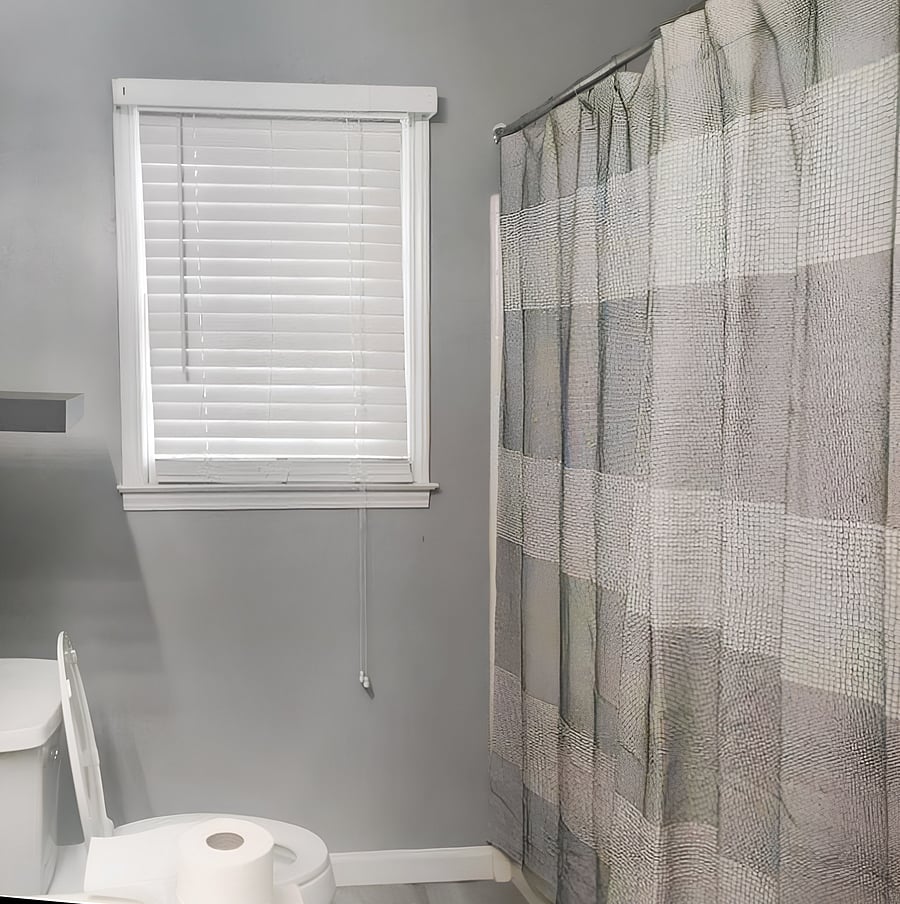 shared bathroom upstairs