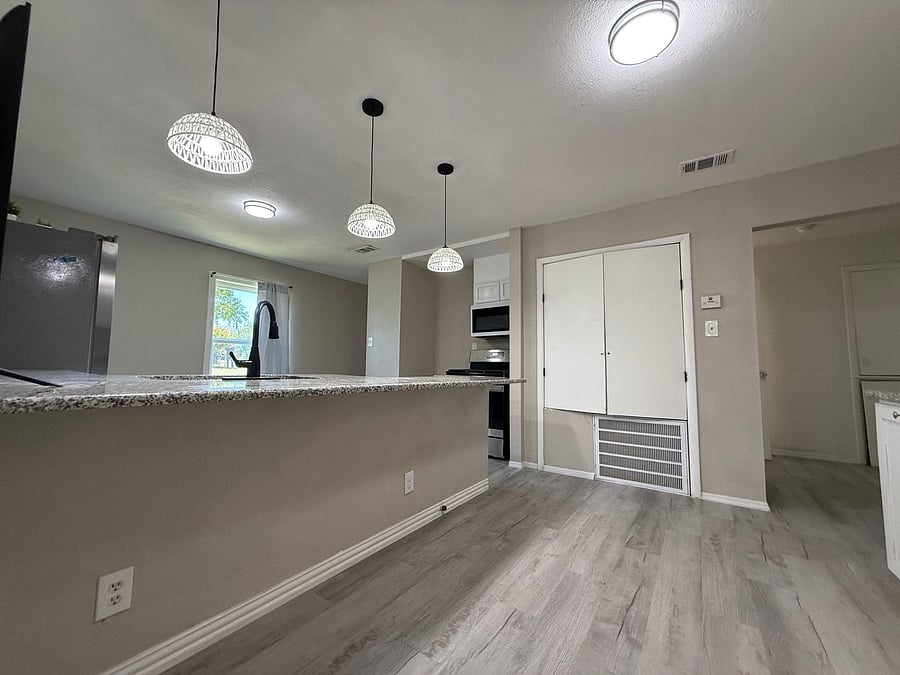 Furnished Finder property 983647_1 photo 6