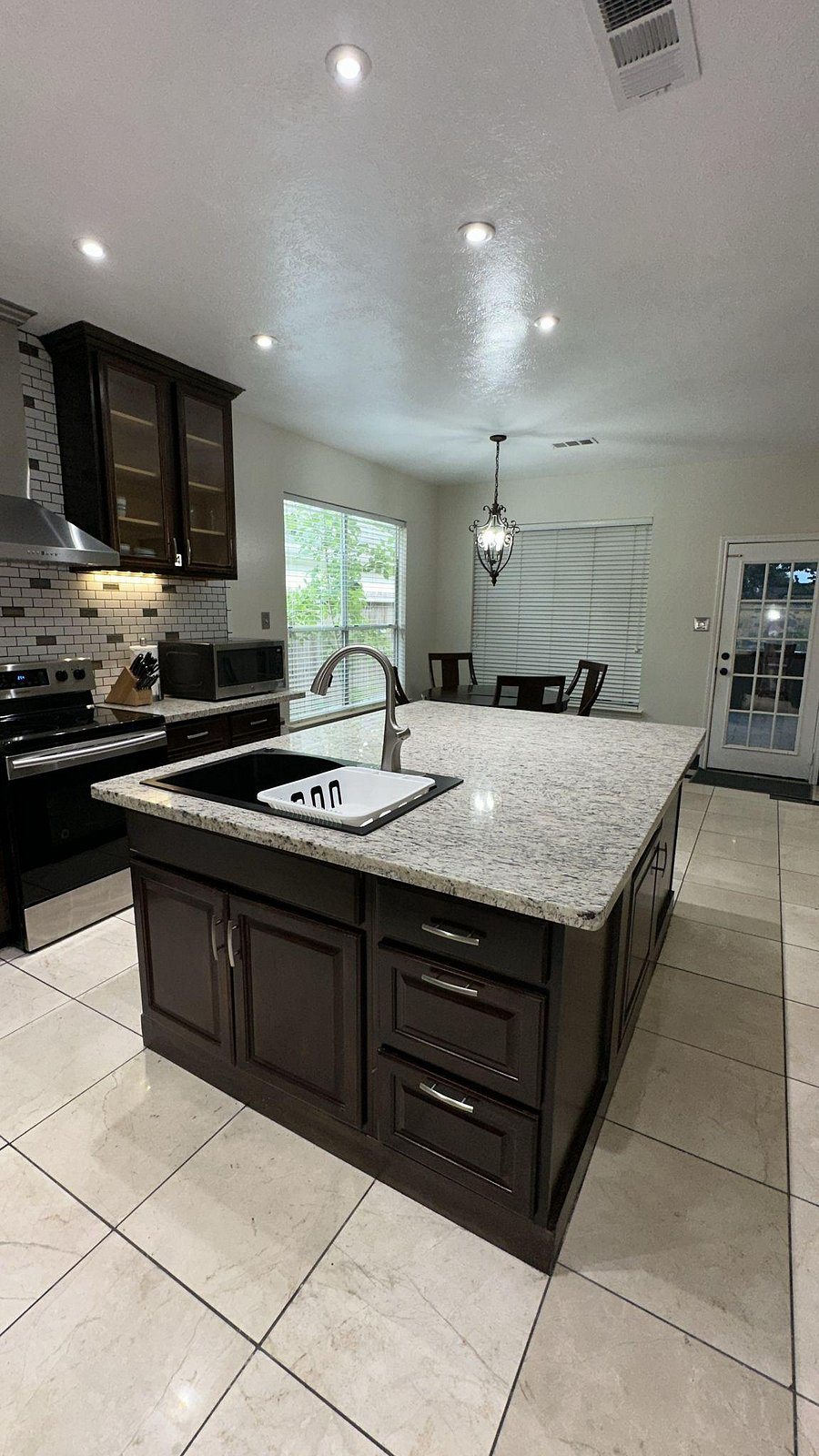 Furnished Finder property 983651_1 photo 17