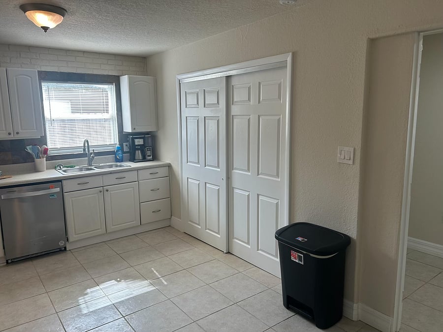 Furnished Finder property 983654_1 photo 24