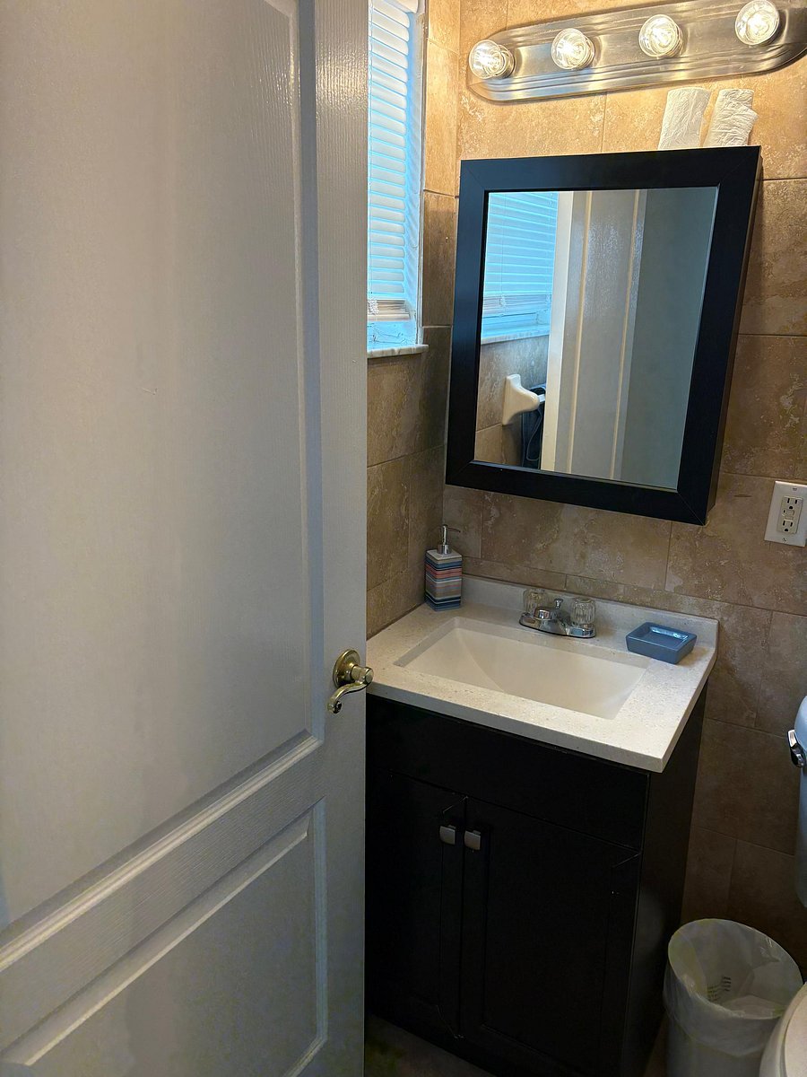 Furnished Finder property 983654_1 photo 9