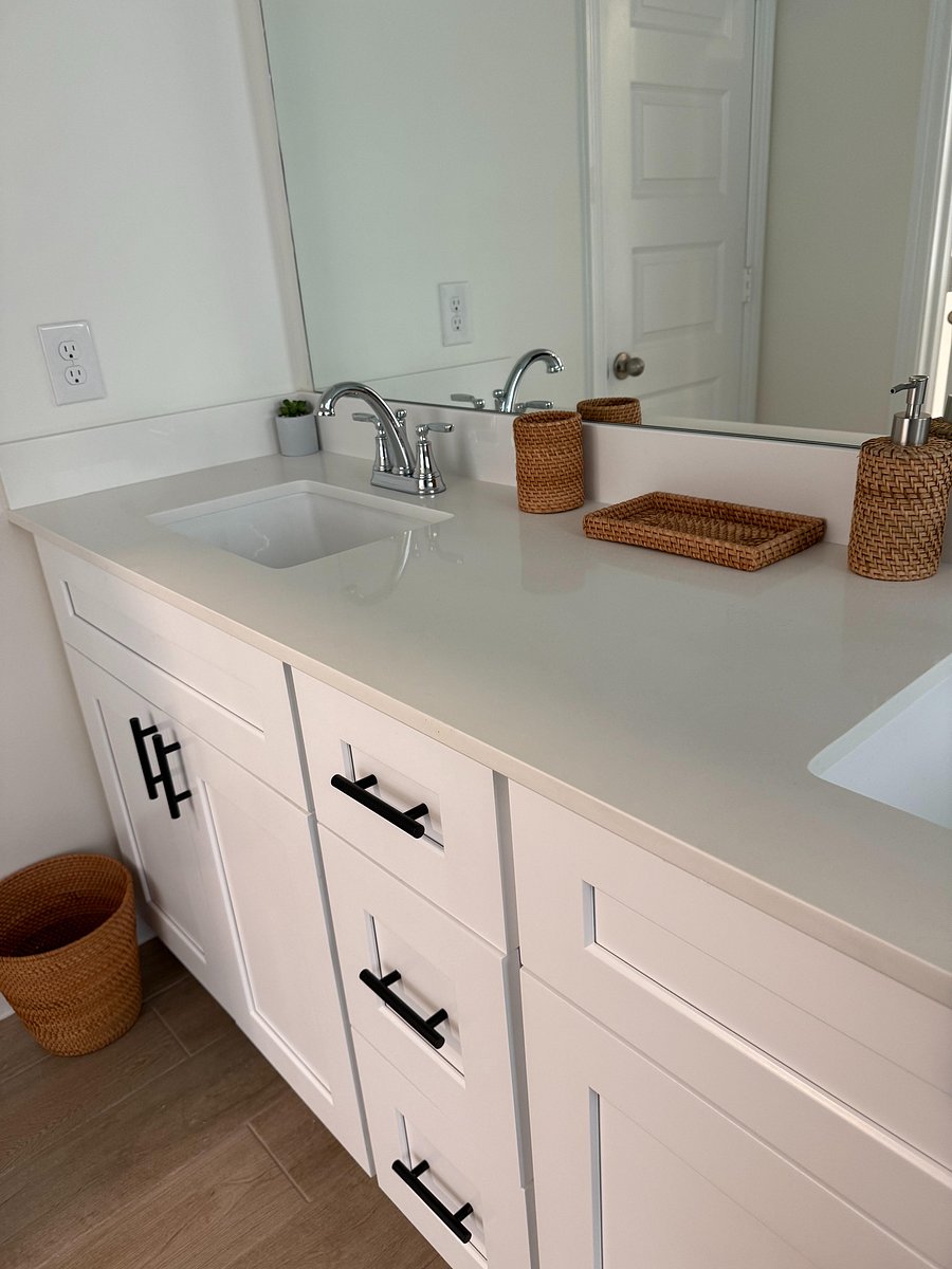 Downstairs Master Bath