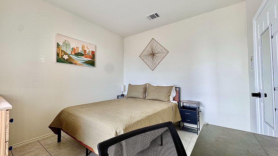 Sleek tile flooring throughout for easy cleaning. A drama-free, "pristine" environment for professionals.