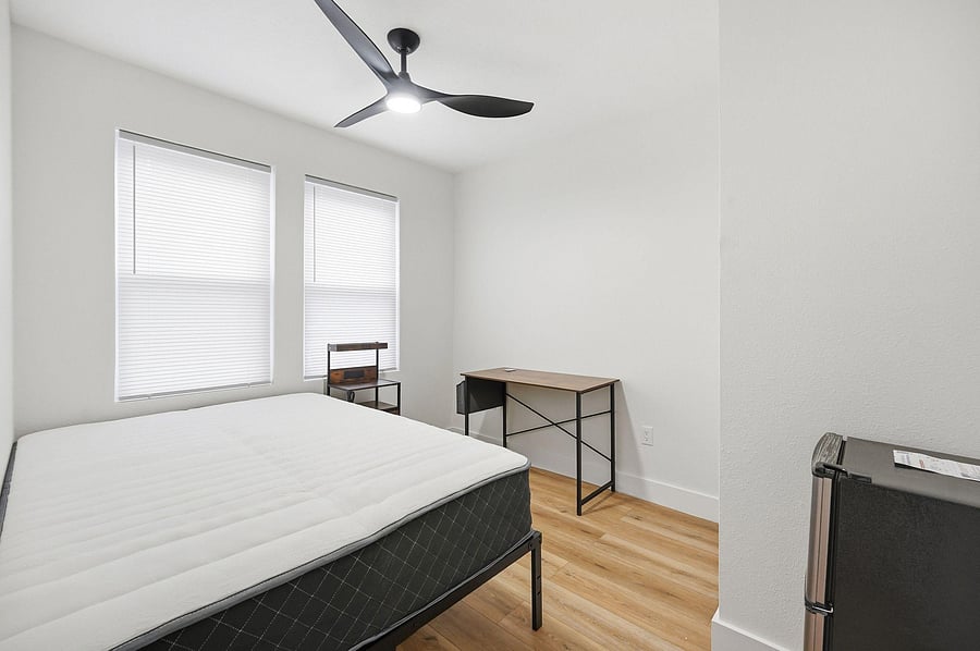 Bright & Furnished | Mini Fridge Included