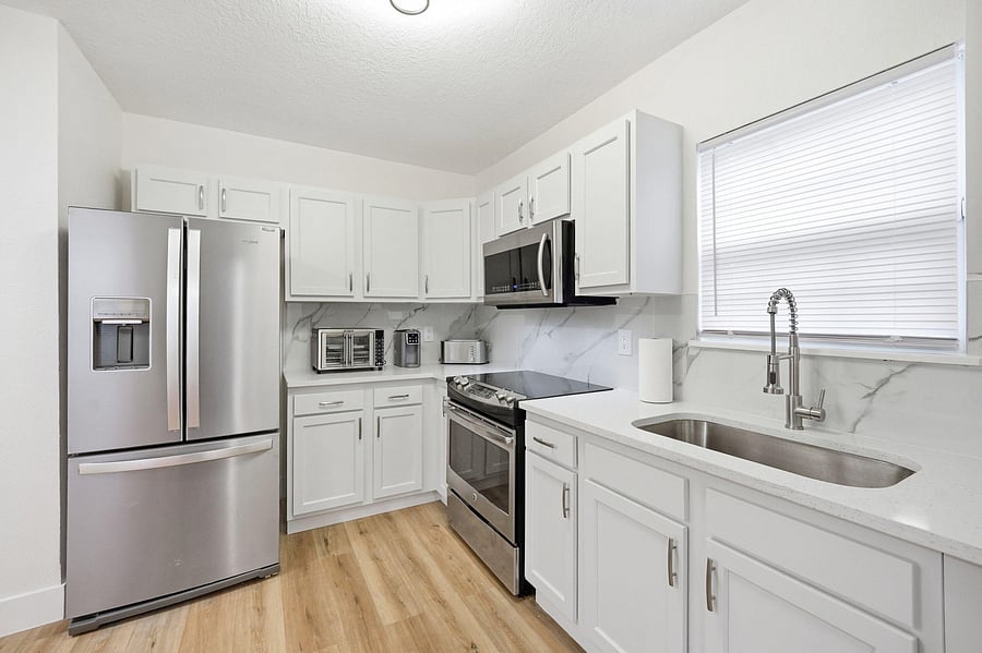 Full Size Appliances Included