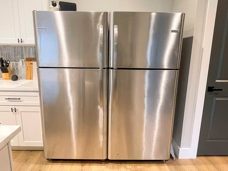 Two fridges so plenty of room for 5 people to share