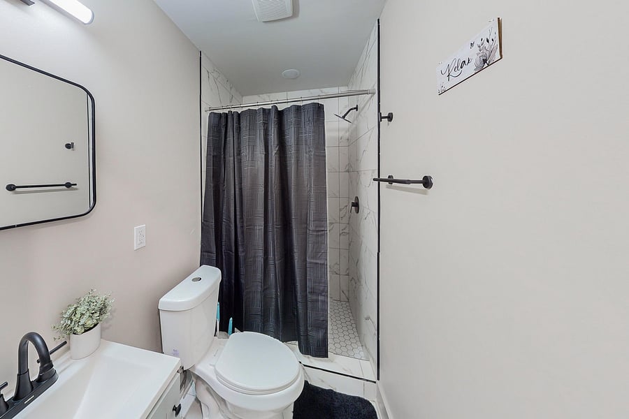 Hall Bathroom 2