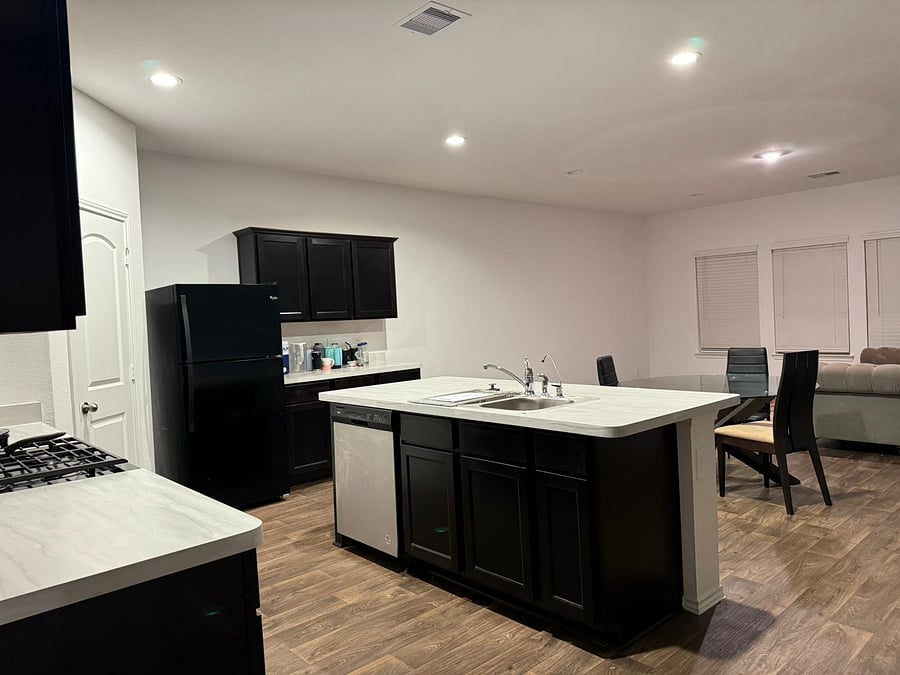 Furnished Finder property 983744_1 photo 1