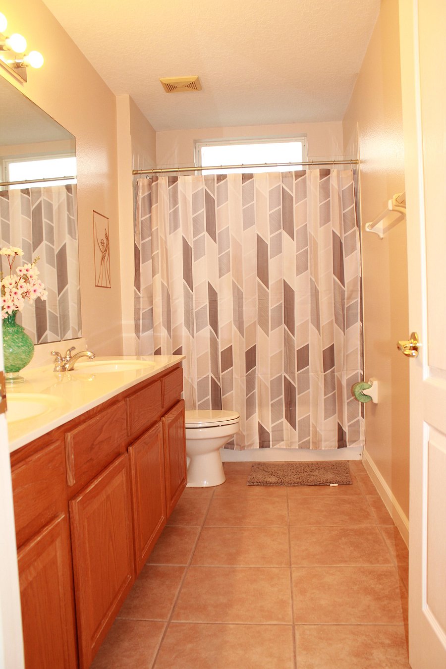 Bathroom 3 Shared by Room 4 & 5