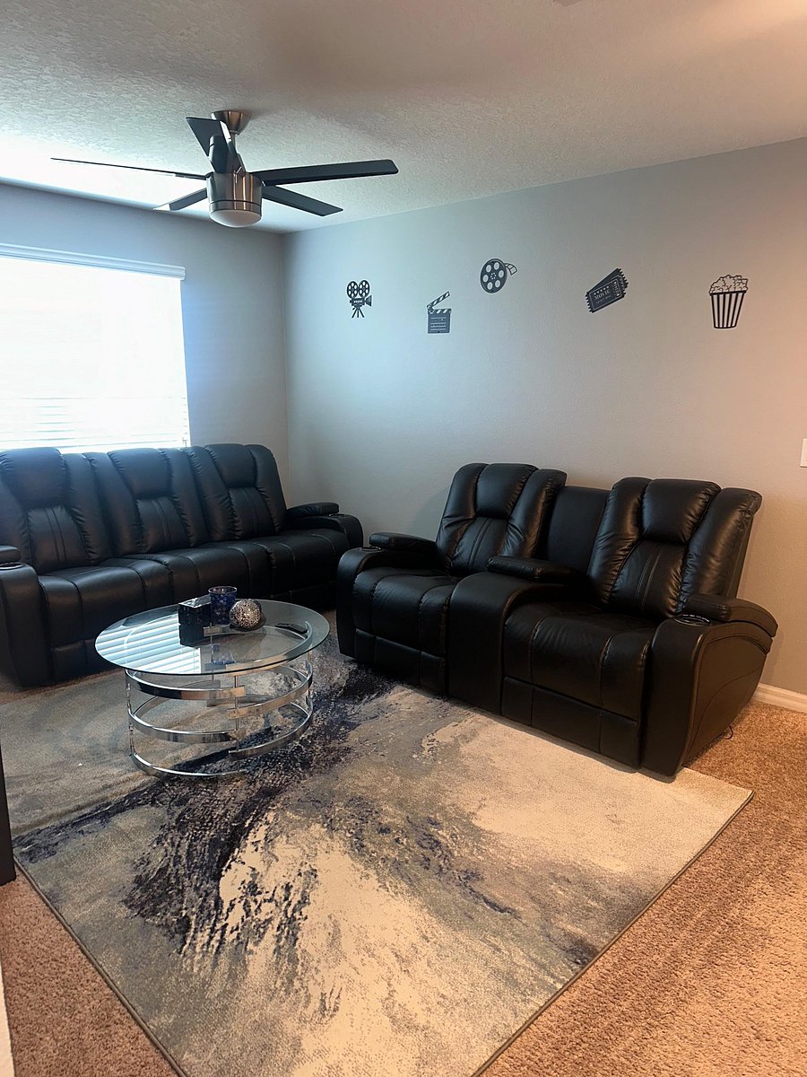 Upstairs lounge