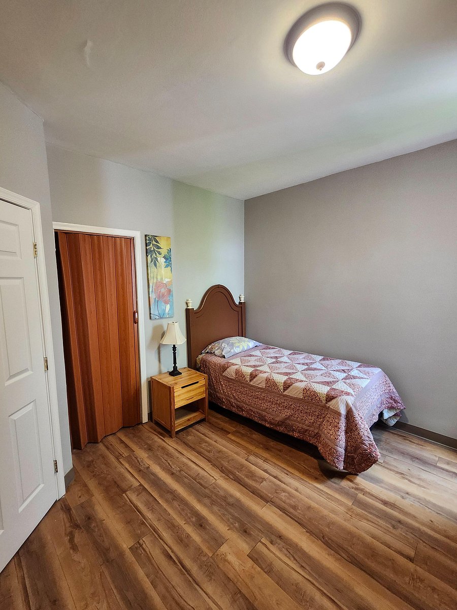 The Red Flower Bedroom