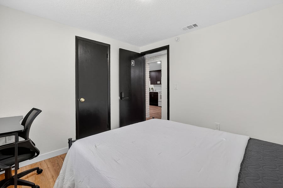 Furnished Finder property 983796_1 photo 11