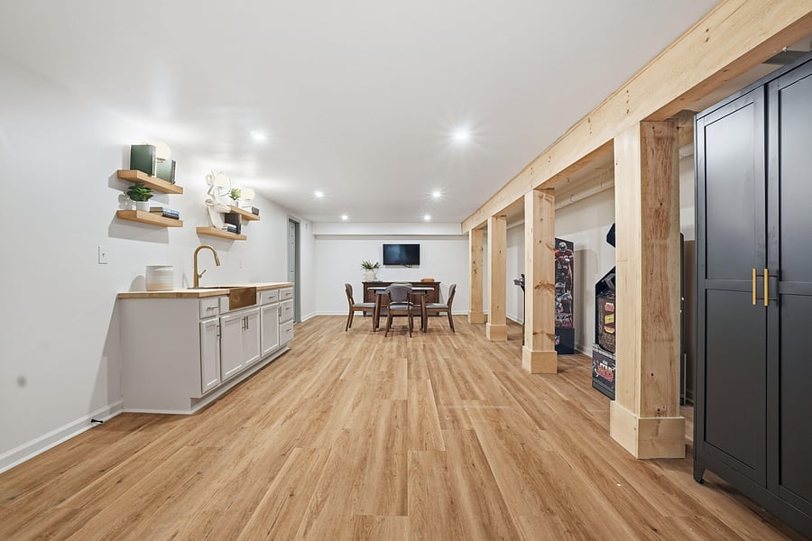 Basement Kitchenette/Game Area