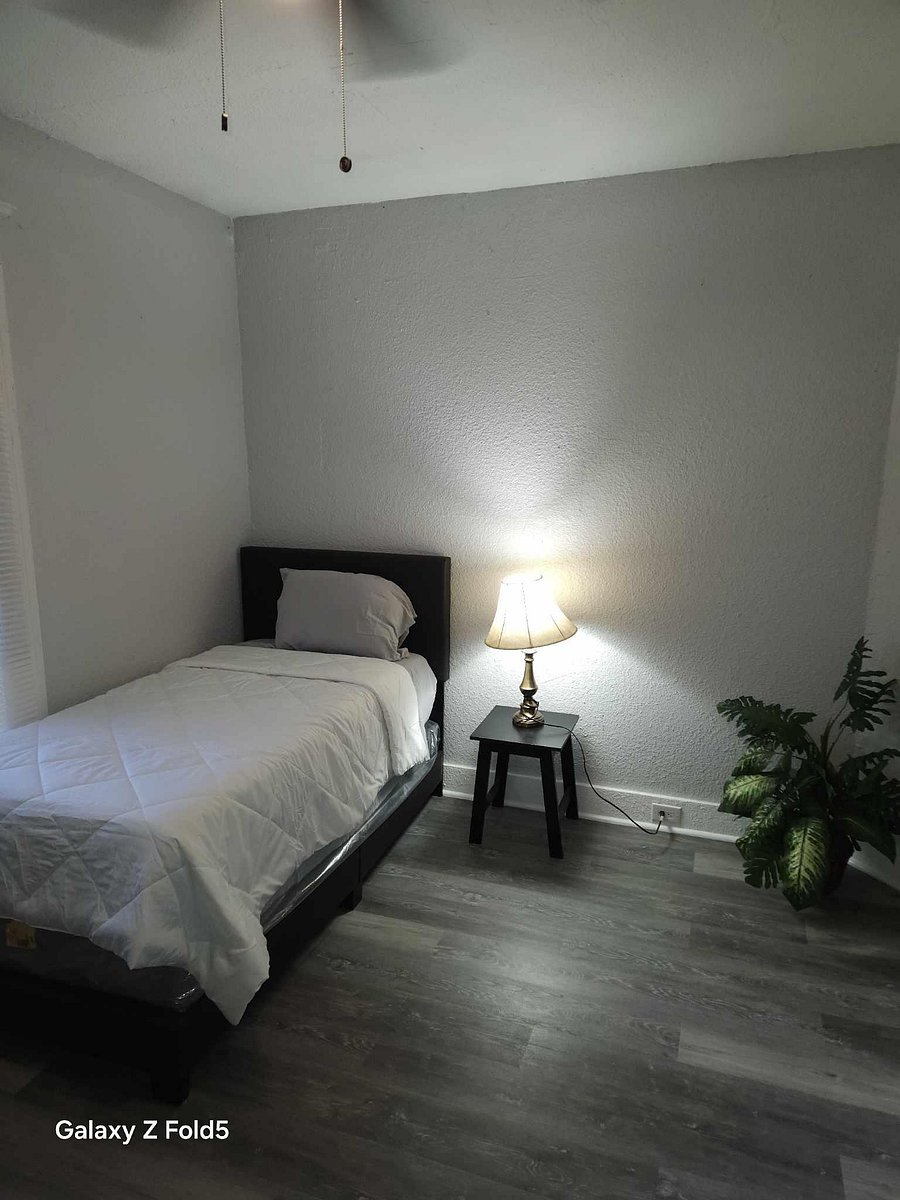 Furnished Finder property 983819_1 photo 16