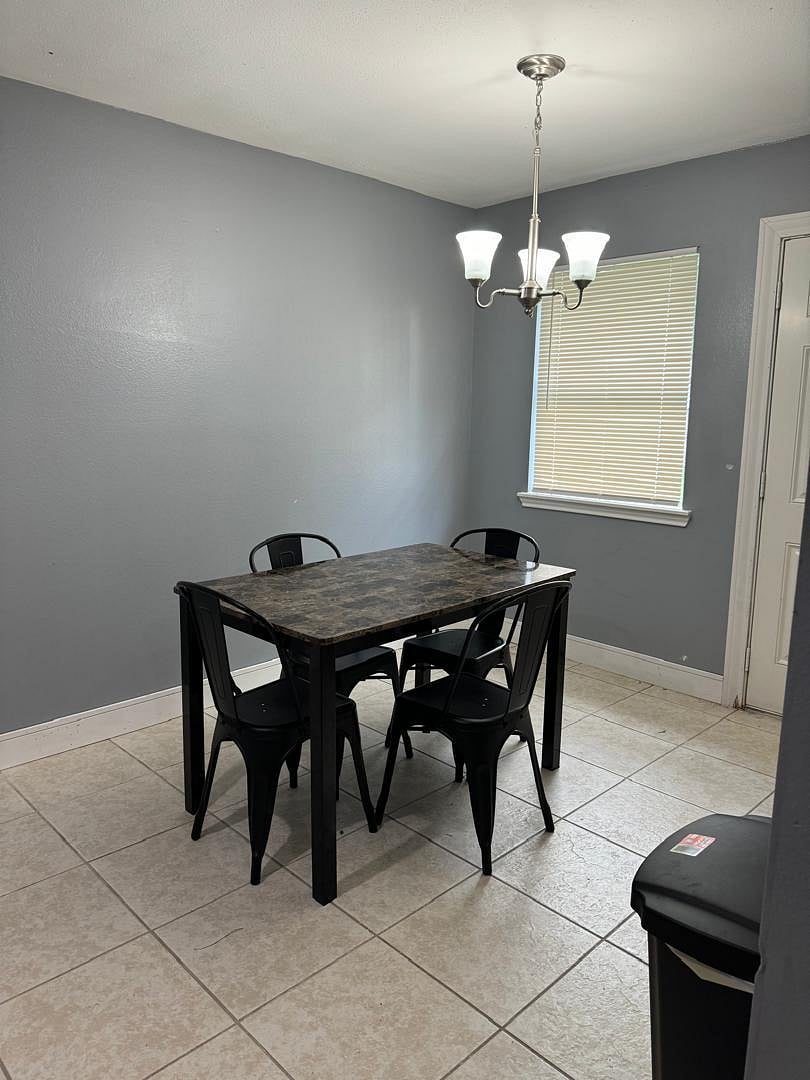 Furnished Finder property 983835_1 photo 3