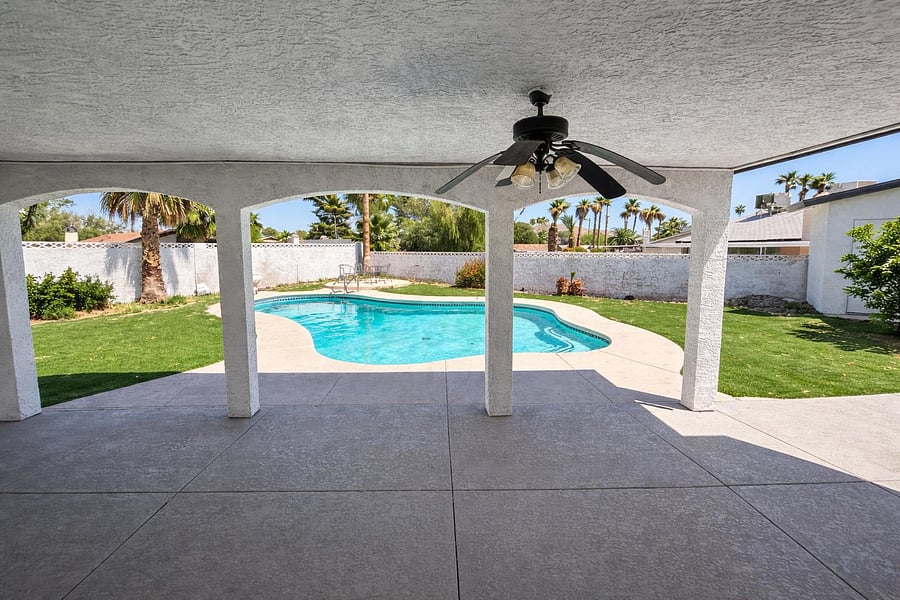 Patio/pool