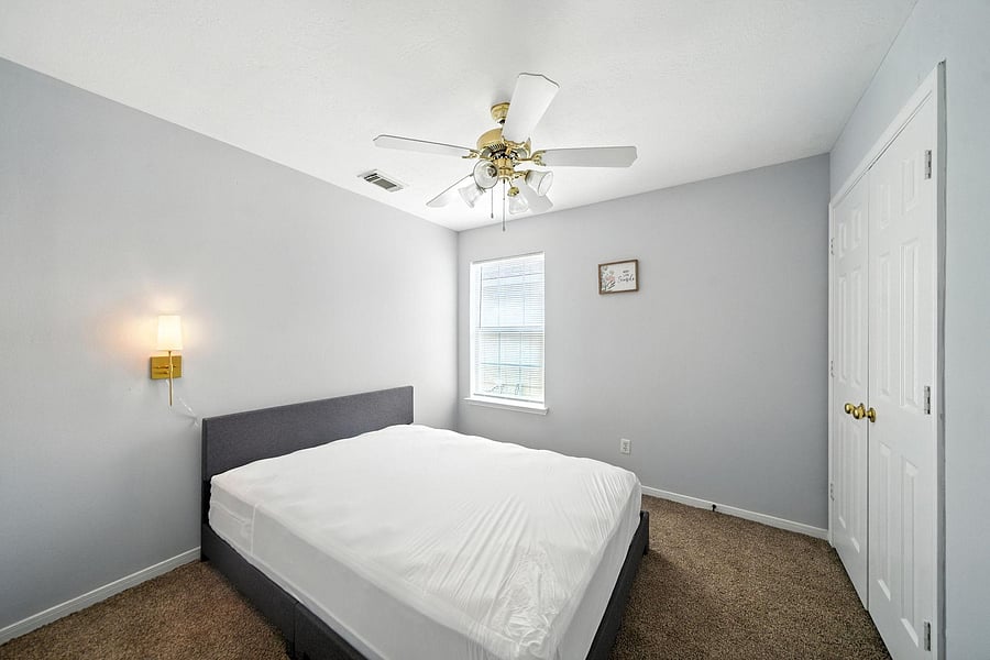 Queen Bed