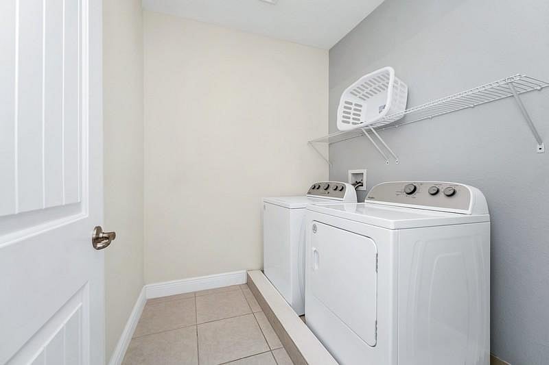 Furnished Finder property 983903_1 photo 15