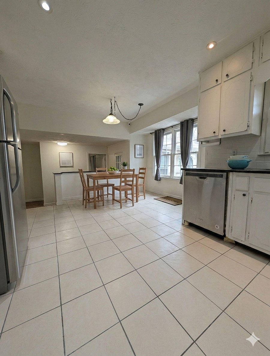Furnished Finder property 983908_1 photo 3