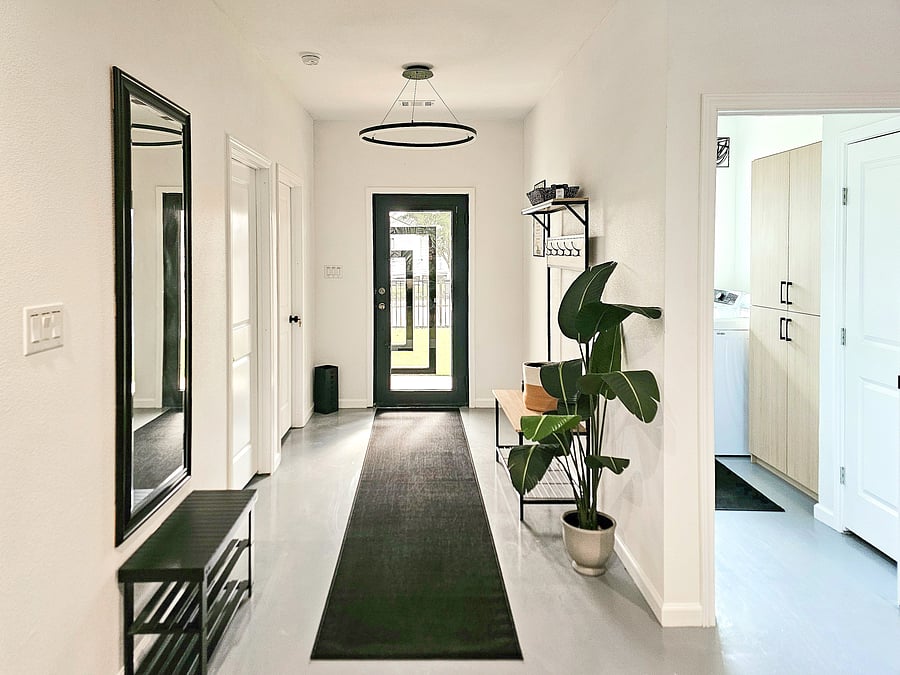 Entry way