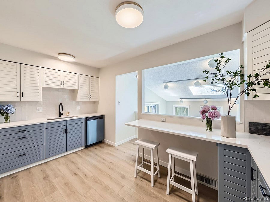 Kitchen with countertop seating