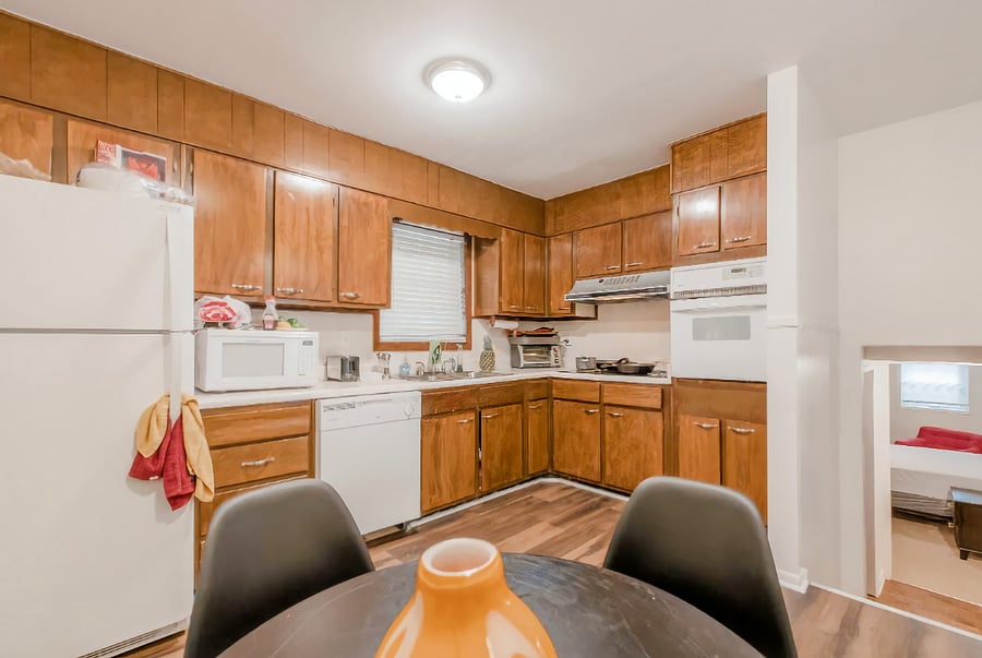 Kitchen with 2 fridges and new electric cooktop!