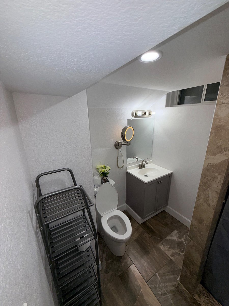 Master bath room  4
