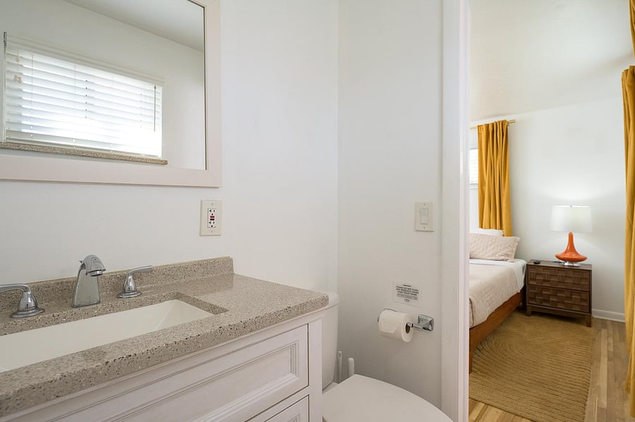 Your own private 1/2 bath in this room!