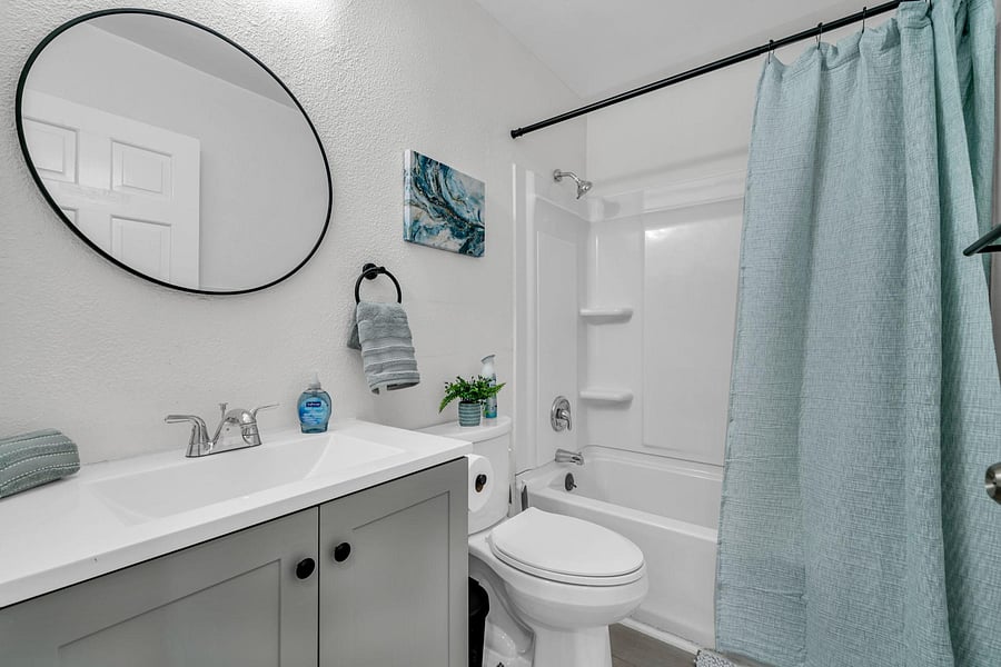 Shared Bathroom 1